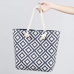 SUMMER & ROSE NWOT Diamond Beach Tote Bag Carry On Travel Blue Cream